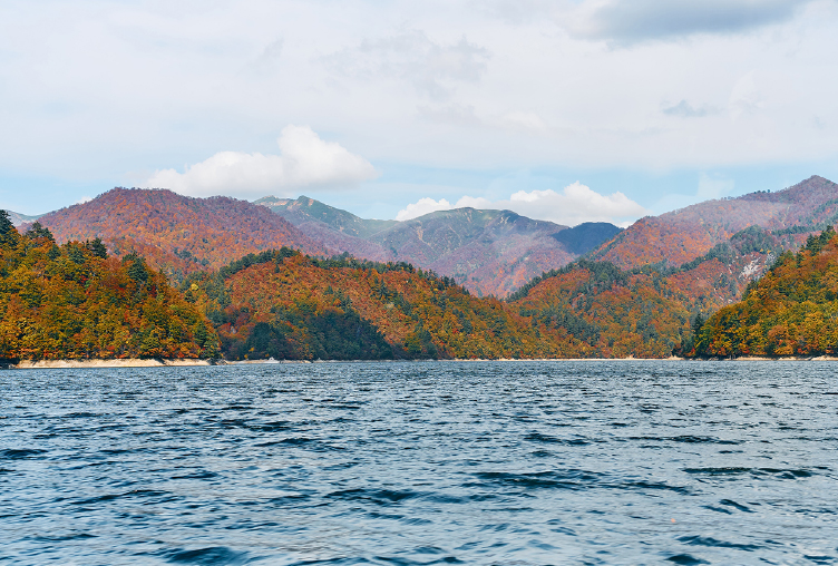 ようこそ、山と水の楽園へ